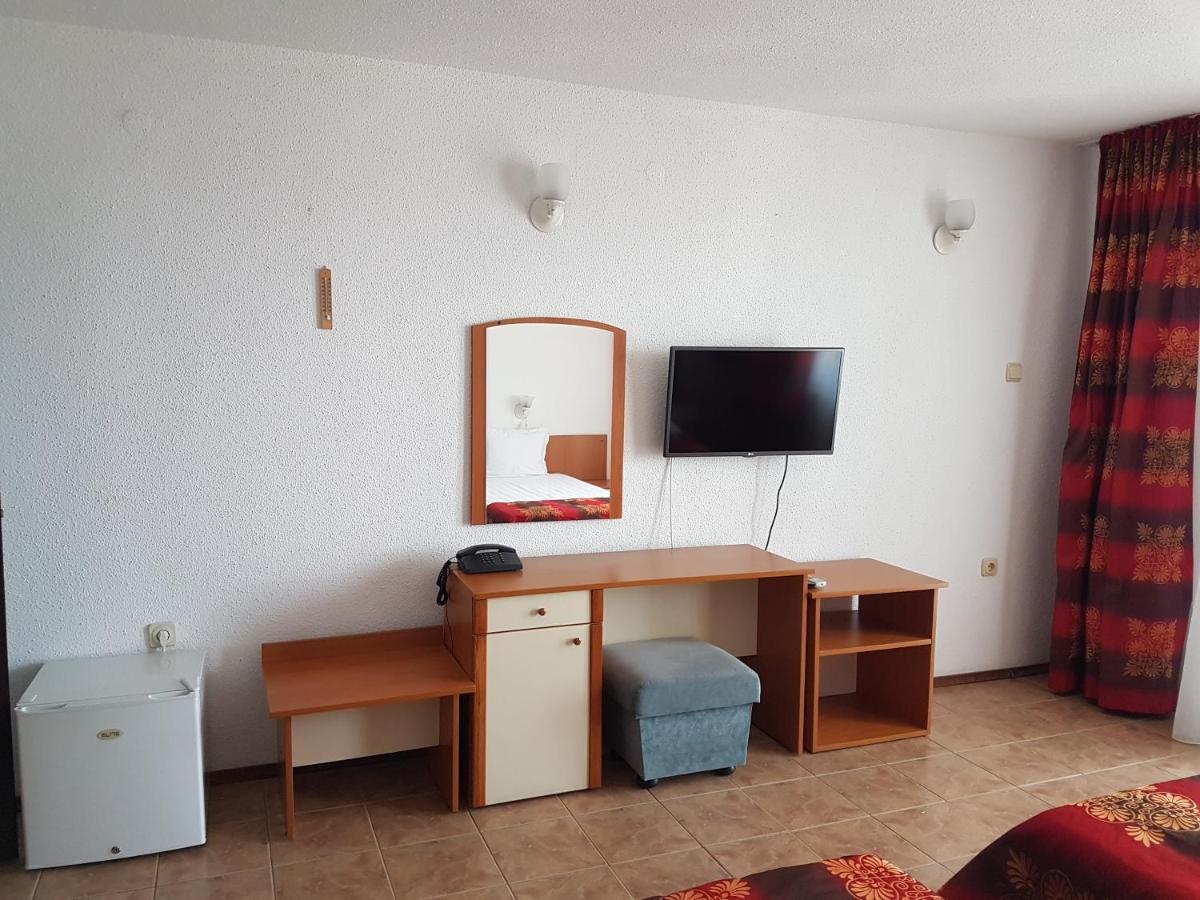 Family Hotel Venera Cavarna Exterior foto